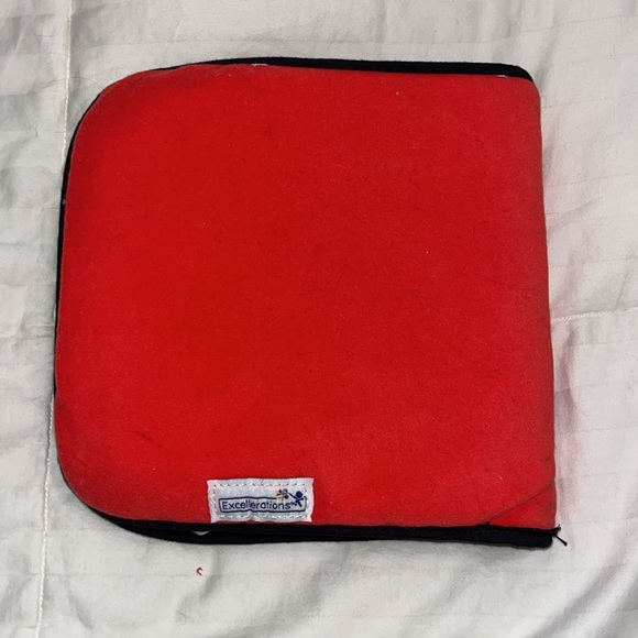 New Excellerations Fabric Photo Album 13 Pockets for Kids, Safe Tactile Learning - Picture 7 of 8